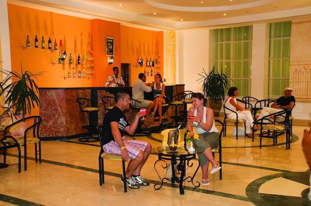 Blue Reef Red Sea Resort-1